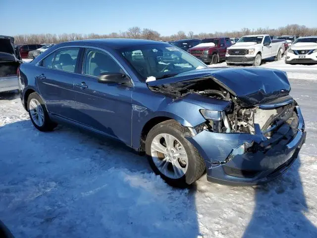2018 FORD TAURUS SE  