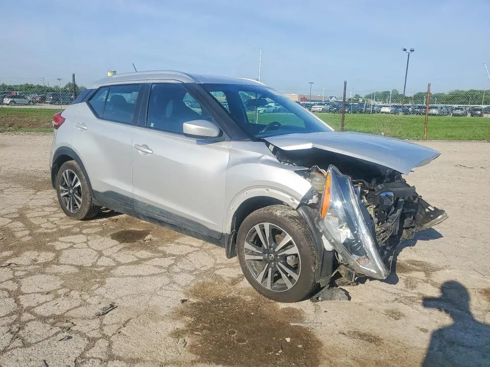 2019 NISSAN KICKS SV  