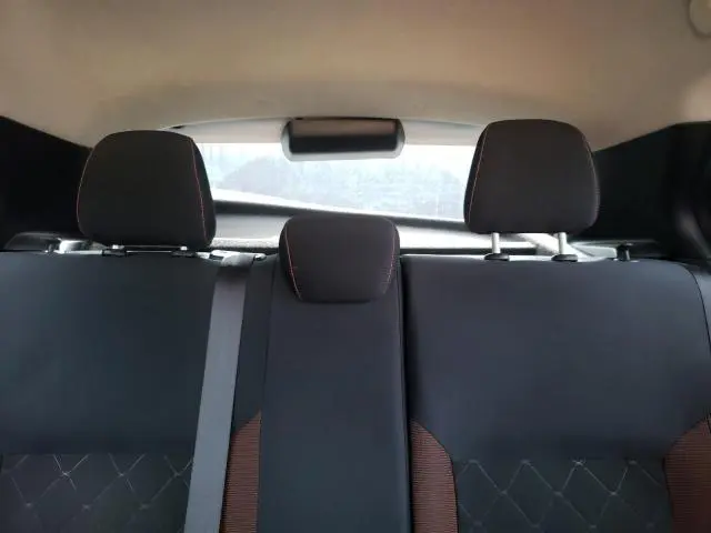 2018 NISSAN KICKS S  