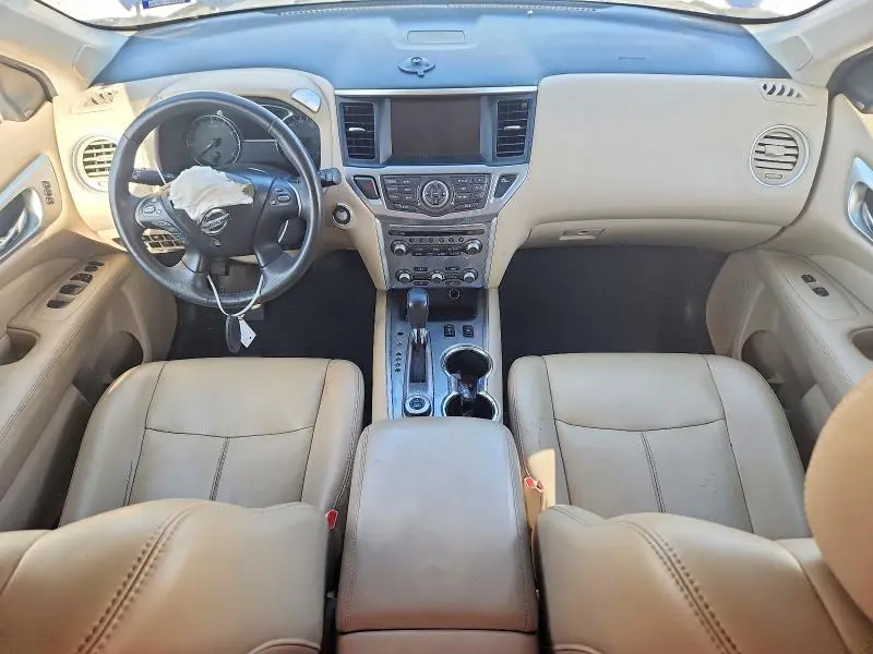 2017 NISSAN PATHFINDER SL  