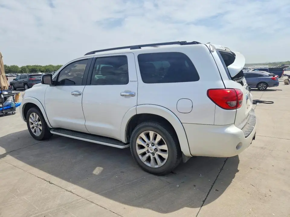 2016 TOYOTA SEQUOIA PLATINUM  