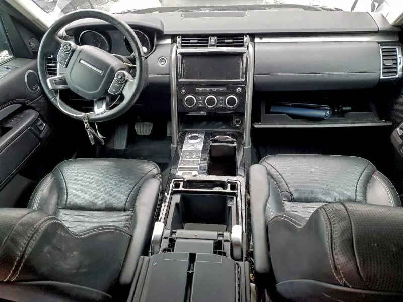 2017 LAND ROVER DISCOVERY FIRST EDITION  