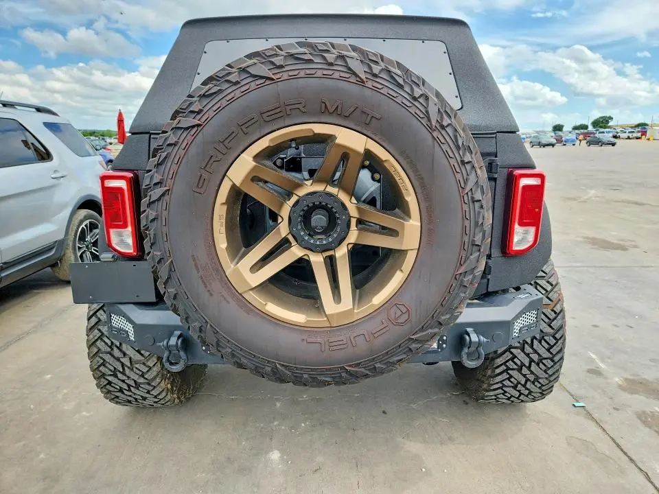 2023 FORD BRONCO BASE  