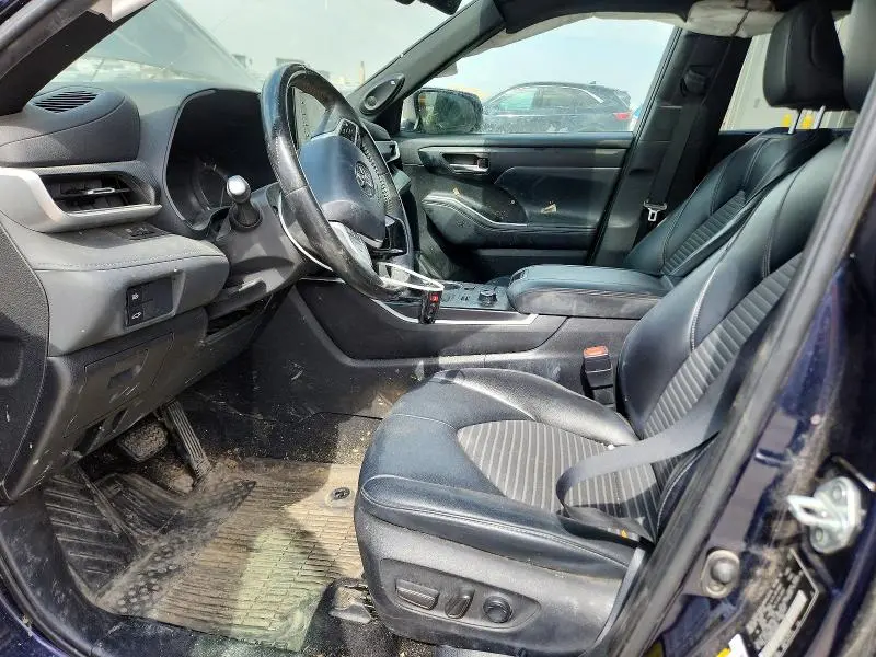 2022 TOYOTA HIGHLANDER XSE  