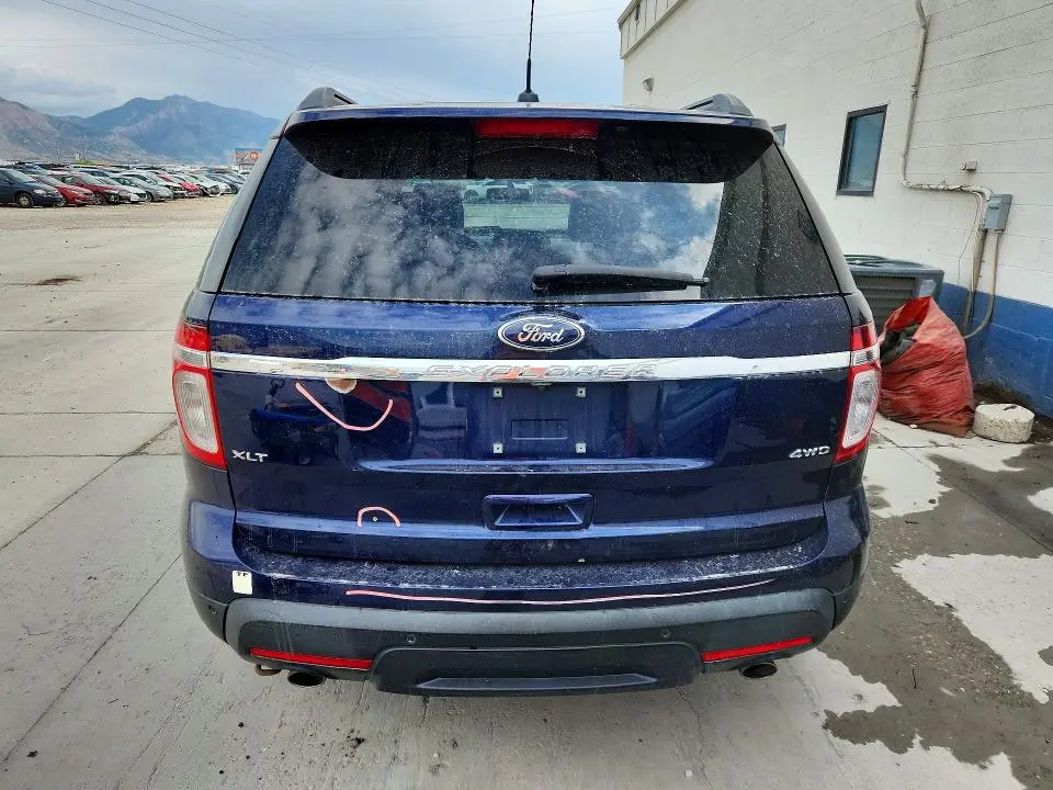 2011 FORD EXPLORER XLT  