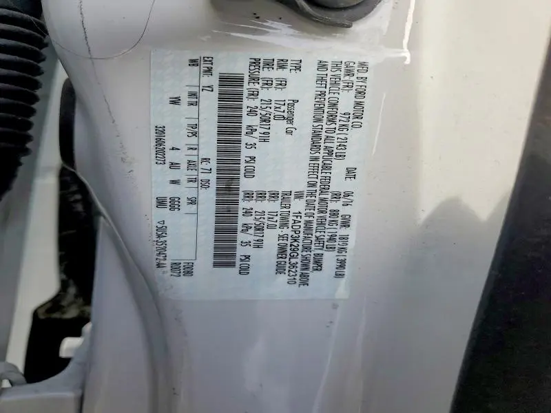 2016 FORD FOCUS SE  