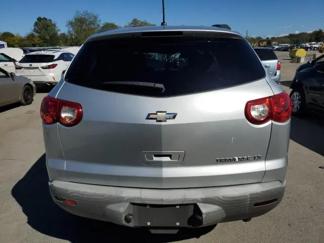 2011 CHEVROLET TRAVERSE LS  