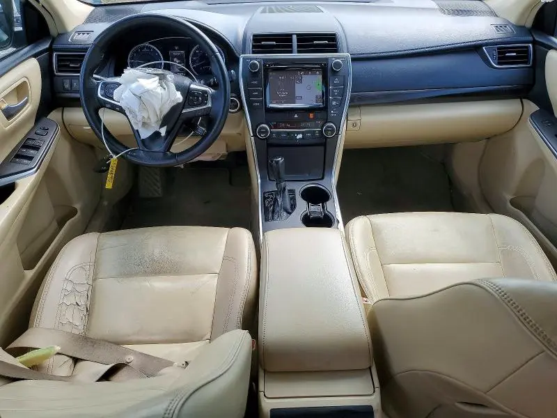 2015 TOYOTA CAMRY XLE  