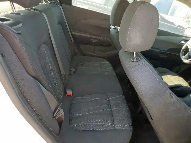 2016 CHEVROLET SONIC LT  