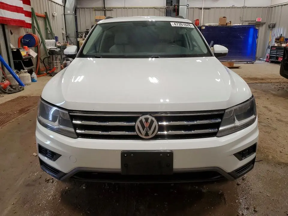2021 VOLKSWAGEN TIGUAN SE  