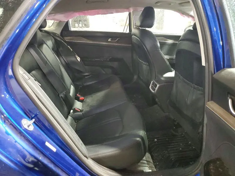2022 KIA K5 EX  