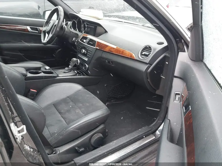 2012 MERCEDES-BENZ C 63 AMG  