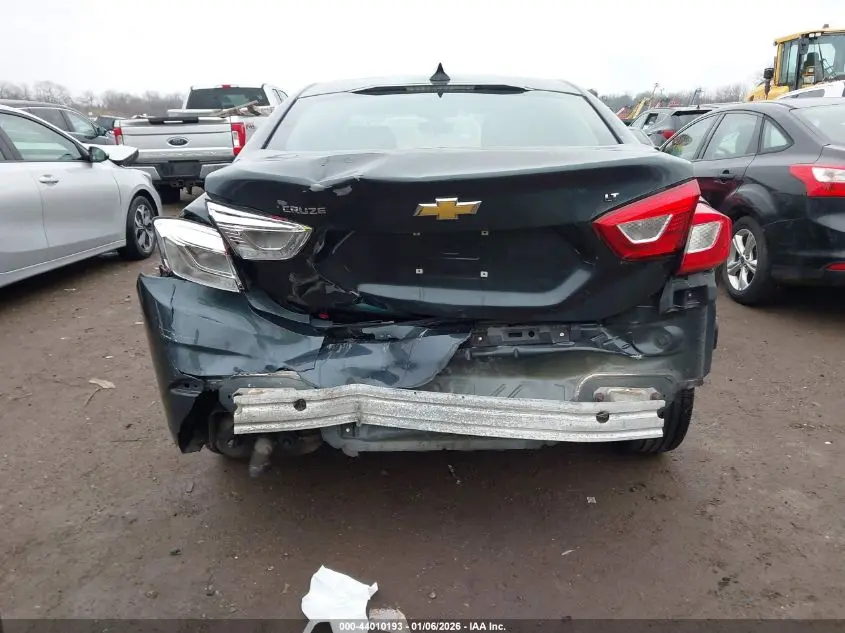 2018 CHEVROLET CRUZE LT AUTO
