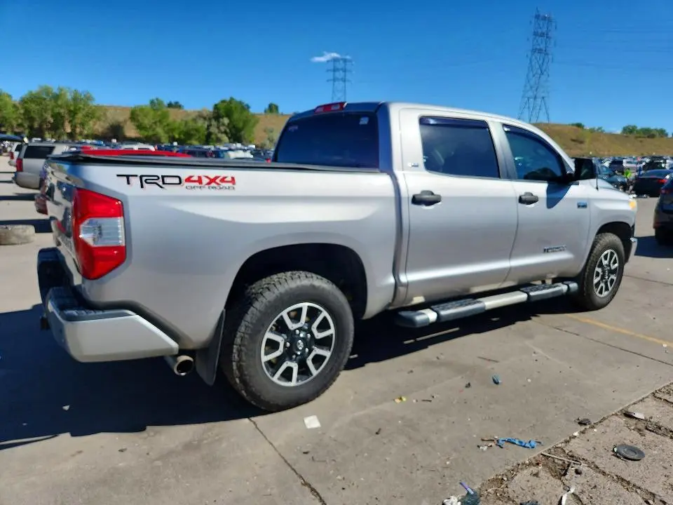 2016 TOYOTA TUNDRA SR5  