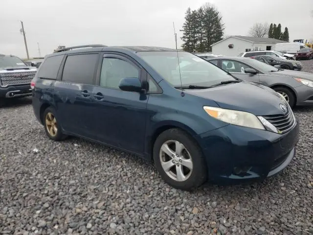 2011 TOYOTA SIENNA LE  