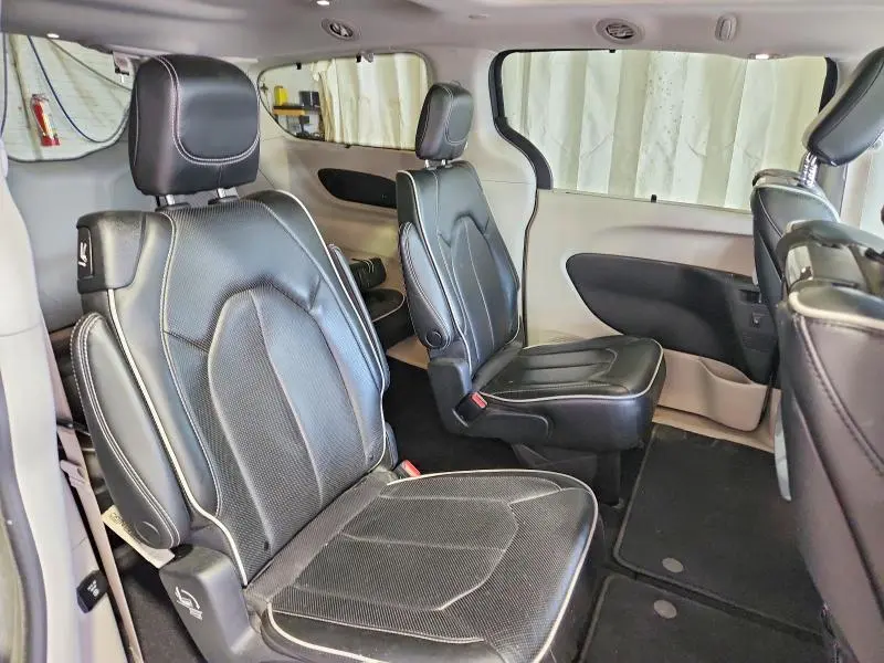 2022 CHRYSLER PACIFICA LIMITED  