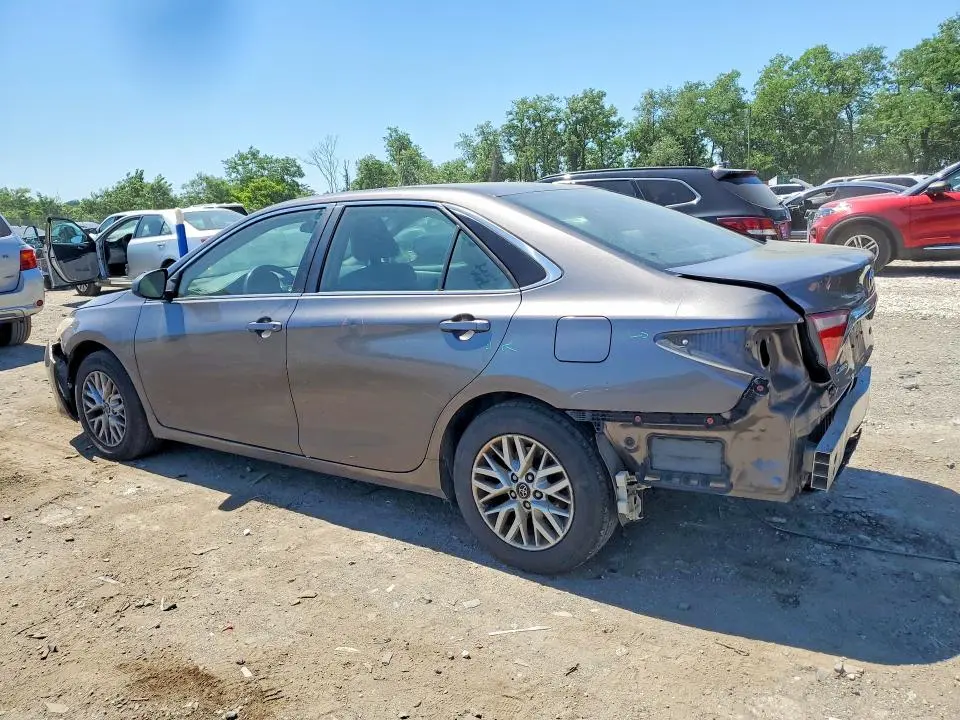 2017 TOYOTA CAMRY LE  