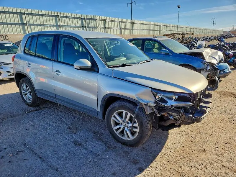 2012 VOLKSWAGEN TIGUAN S  