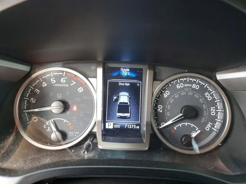 2021 TOYOTA TACOMA SR5 V6  
