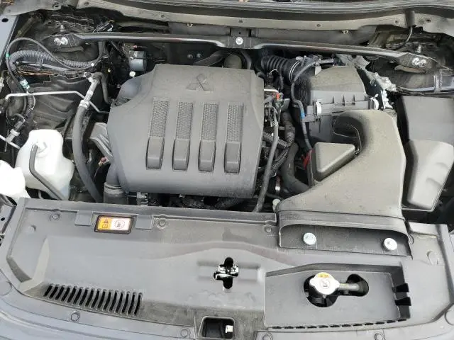 2024 MITSUBISHI ECLIPSE CROSS SE  