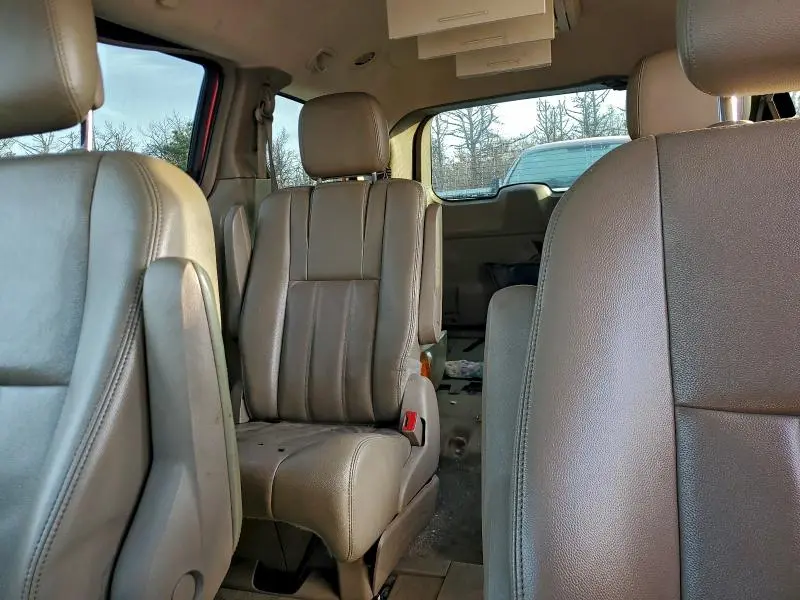 2013 CHRYSLER TOWN & COUNTRY TOURING  