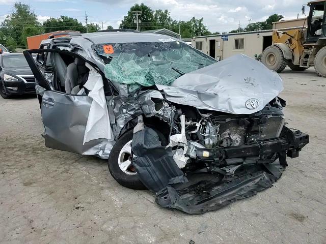 2017 TOYOTA SIENNA LE