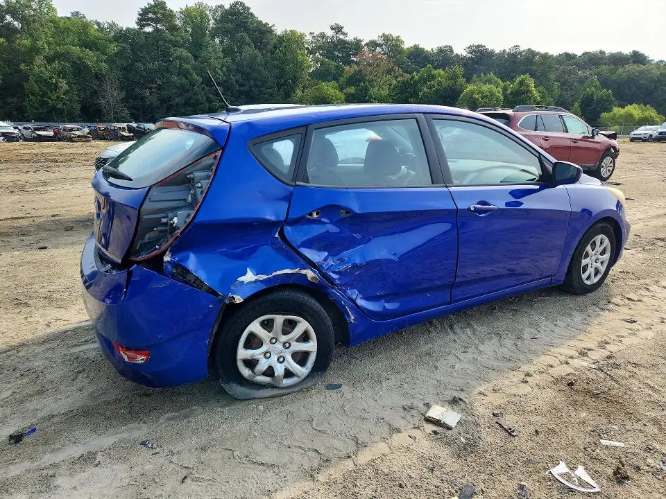 2012 HYUNDAI ACCENT GS  