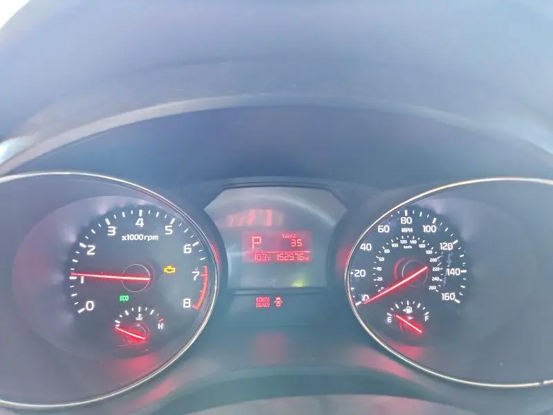 2016 KIA SEDONA LX  