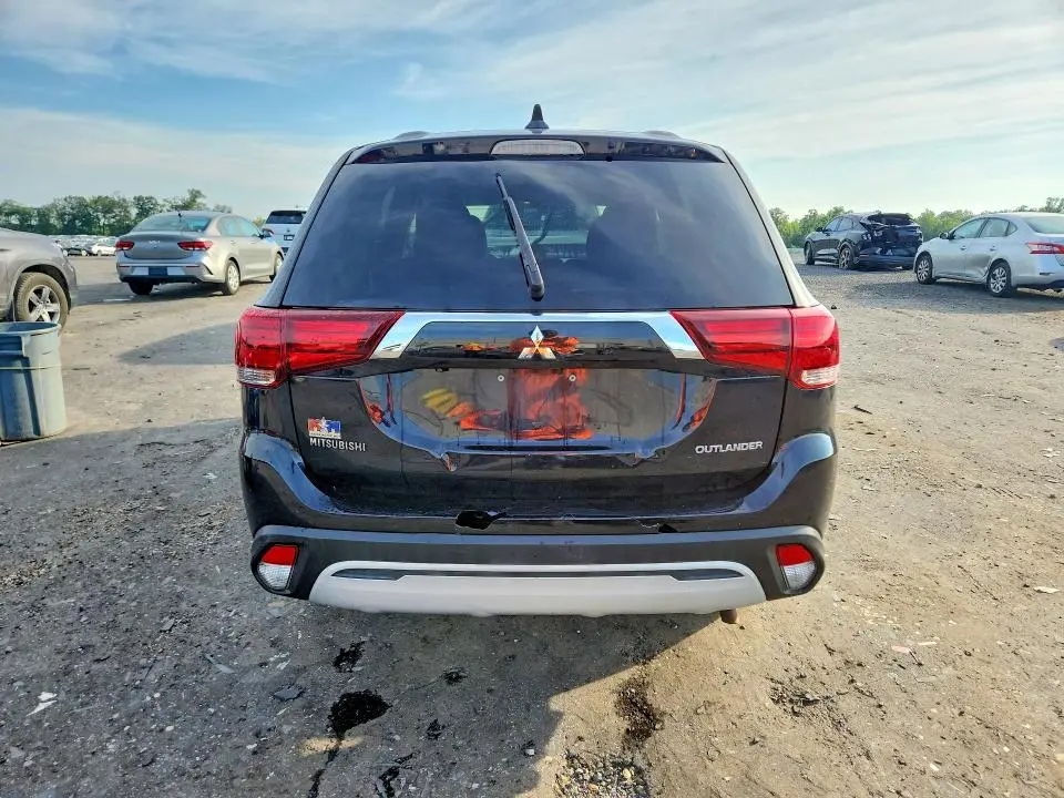 2019 MITSUBISHI OUTLANDER SE  