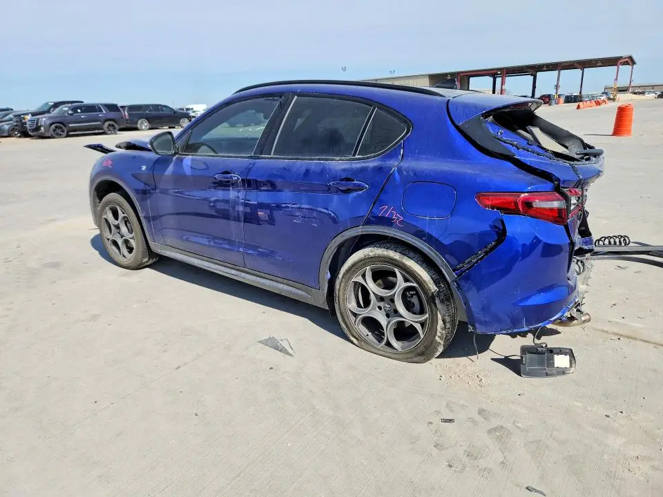 2022 ALFA ROMEO STELVIO TI  