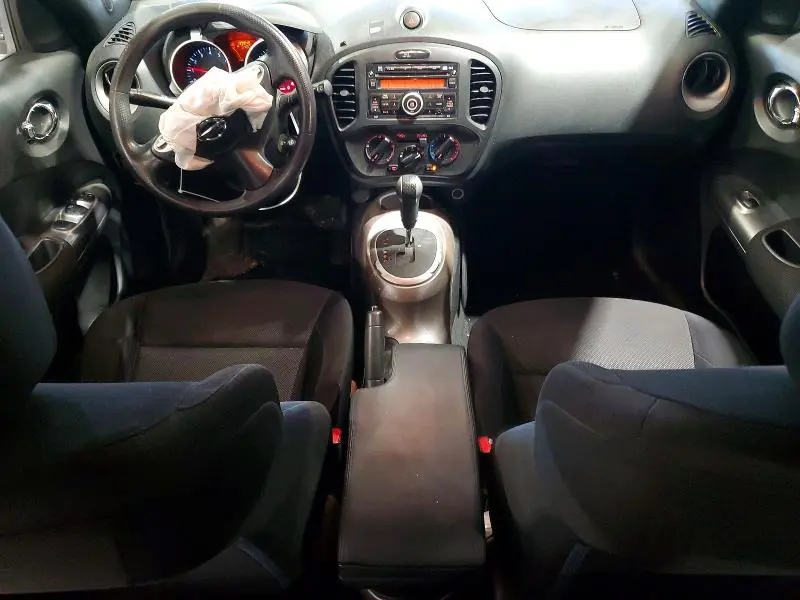 2011 NISSAN JUKE S  