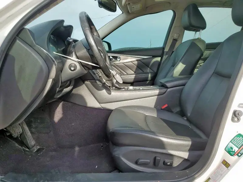 2016 INFINITI Q50 PREMIUM  