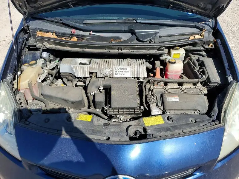 2013 TOYOTA PRIUS TWO  
