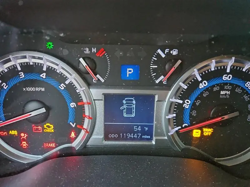 2014 TOYOTA 4RUNNER SR5  