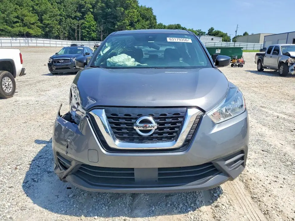 2020 NISSAN KICKS S  