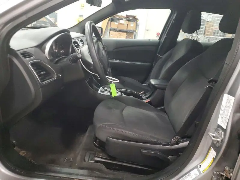 2013 CHRYSLER 200 LX  