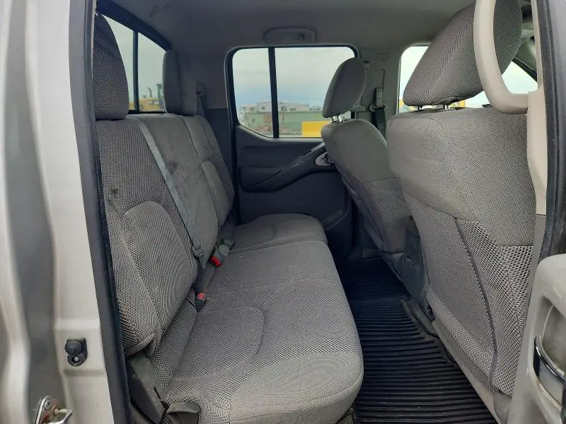 2017 NISSAN FRONTIER SV  