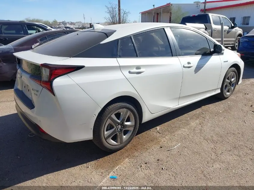 2020 TOYOTA PRIUS XLE
