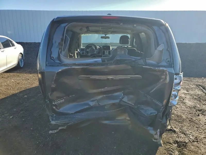 2010 CHRYSLER TOWN & COUNTRY TOURING  