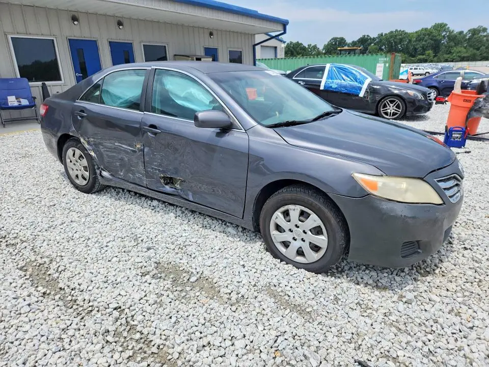 2010 TOYOTA CAMRY LE  