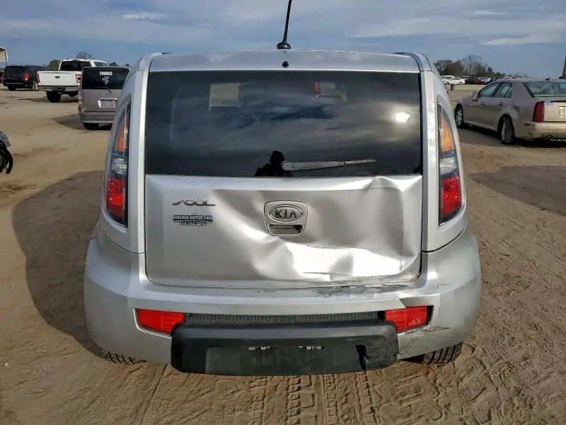 2010 KIA SOUL +  
