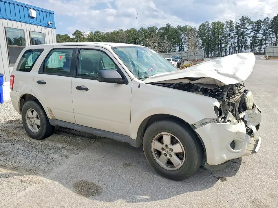 2012 FORD ESCAPE XLS  