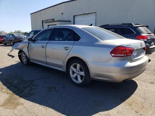 2012 VOLKSWAGEN PASSAT SE  
