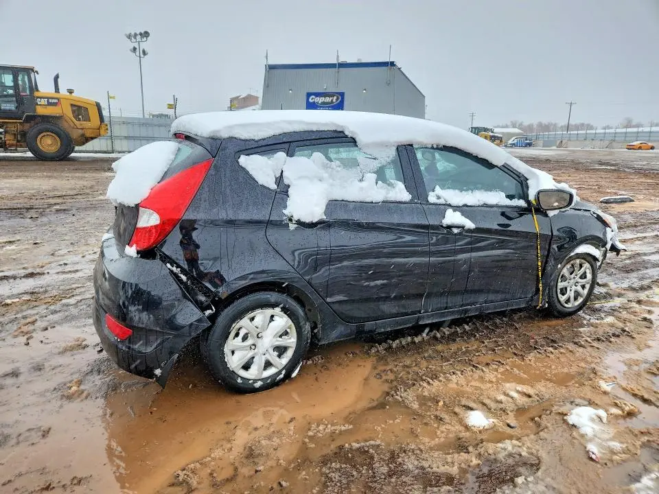 2013 HYUNDAI ACCENT GS  