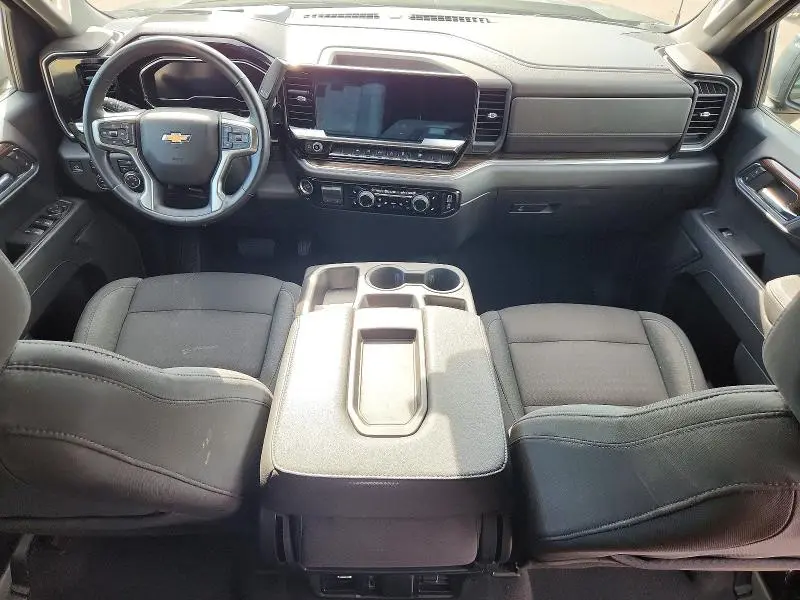 2023 CHEVROLET SILVERADO K1500 LT  