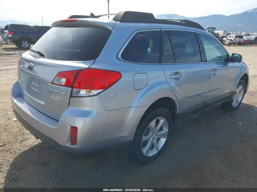 2013 SUBARU OUTBACK 2.5I LIMITED