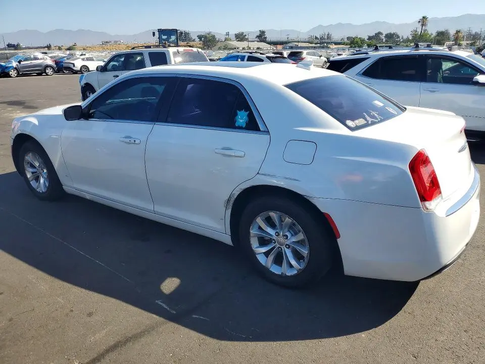 2015 CHRYSLER 300 LIMITED  