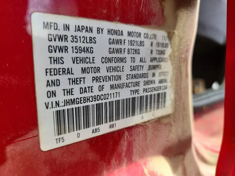 2013 HONDA FIT   