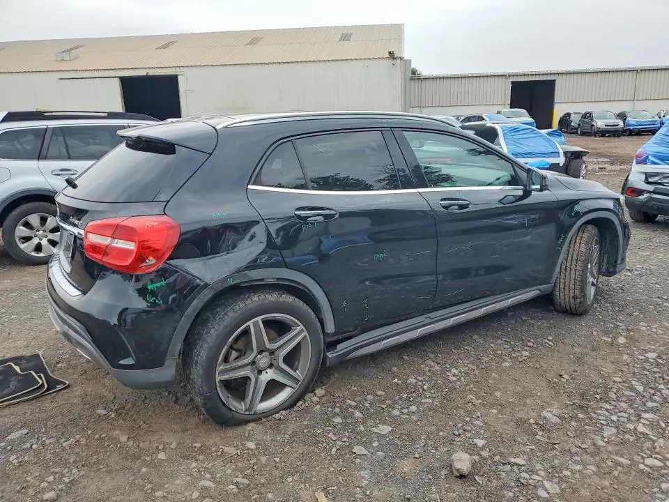 2015 MERCEDES-BENZ GLA 250 4MATIC  