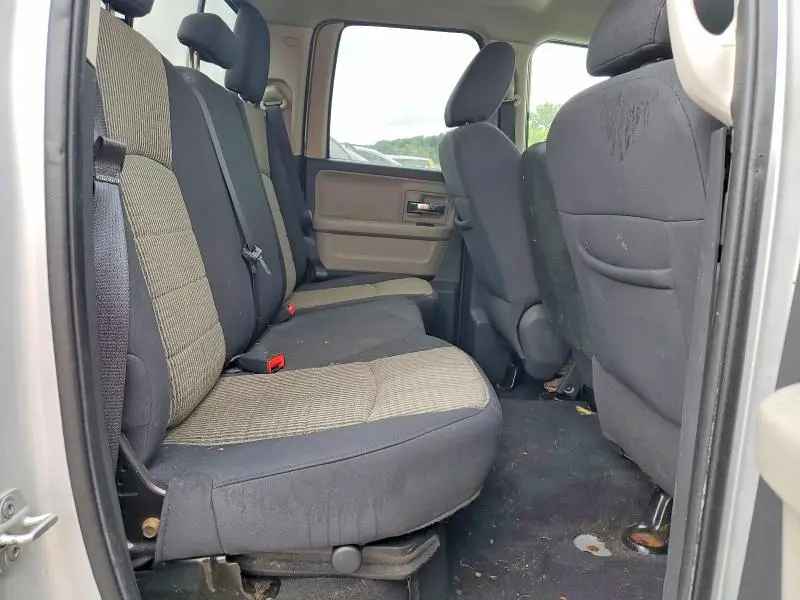 2012 DODGE RAM 1500 SLT  